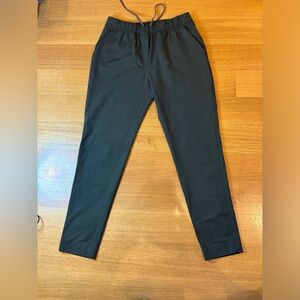 Lululemon Women's Pants Size 2 Pockets, Drawstring